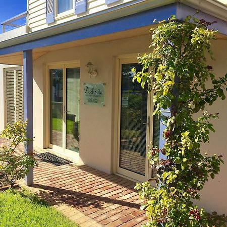 Villa Dockside Waterfront Indulgence à Port Fairy Extérieur photo