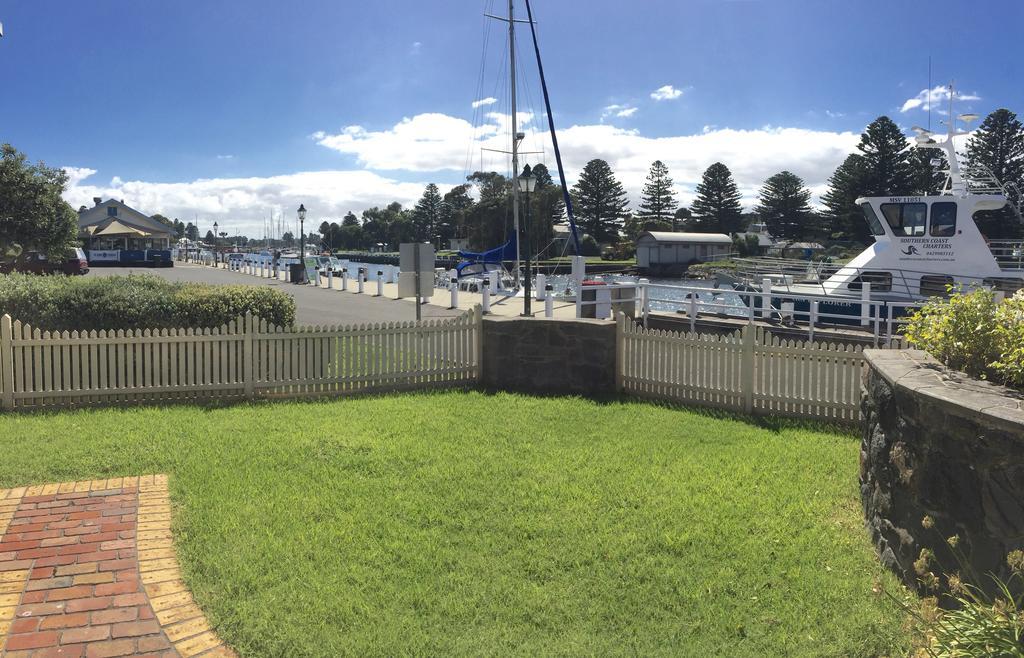 Villa Dockside Waterfront Indulgence à Port Fairy Extérieur photo