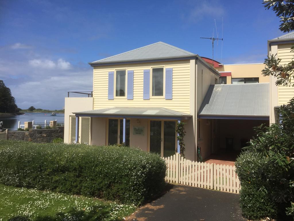 Villa Dockside Waterfront Indulgence à Port Fairy Extérieur photo