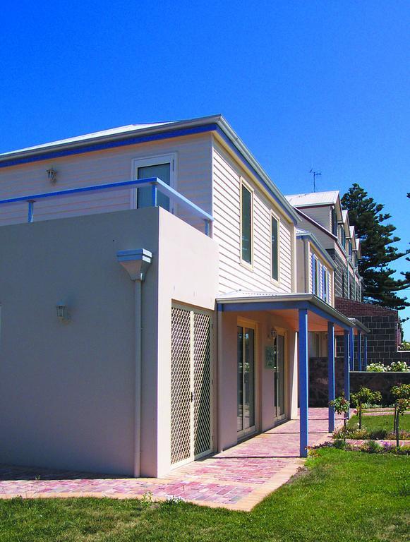 Villa Dockside Waterfront Indulgence à Port Fairy Extérieur photo